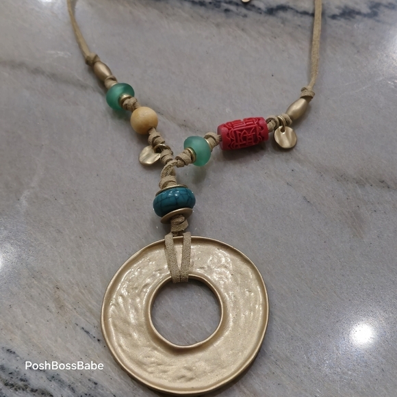 CHICO’s CLARA GREEN & GOLD PLATED NECKLACE NWT -PENDANT - Picture 8 of 11